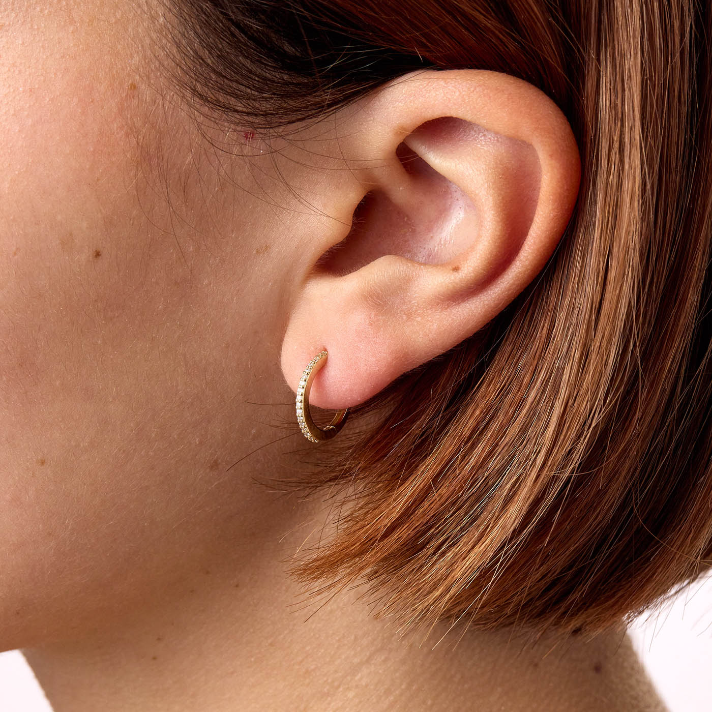 Pavé Diamond Single Huggie Hoop Earring