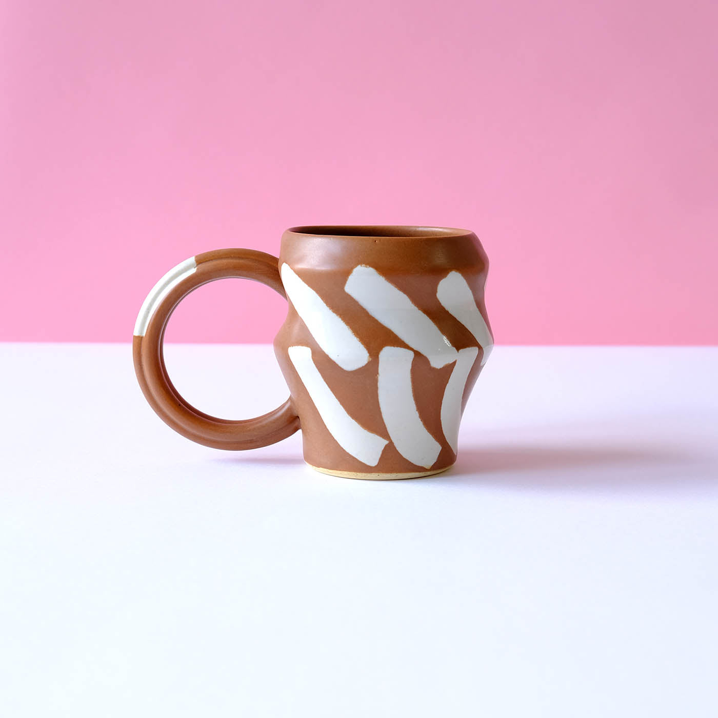 Hazelnut Mug with Eggshell Shapes