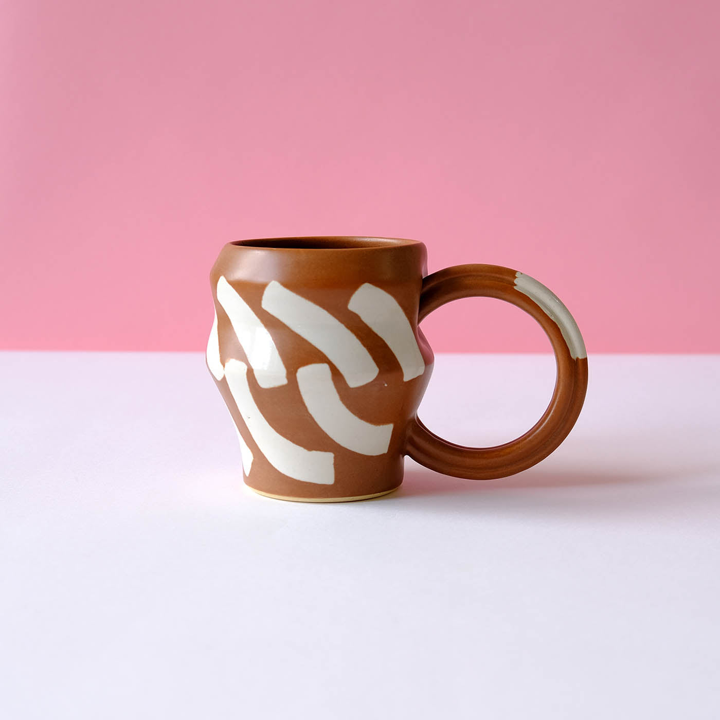 Hazelnut Mug with Eggshell Shapes