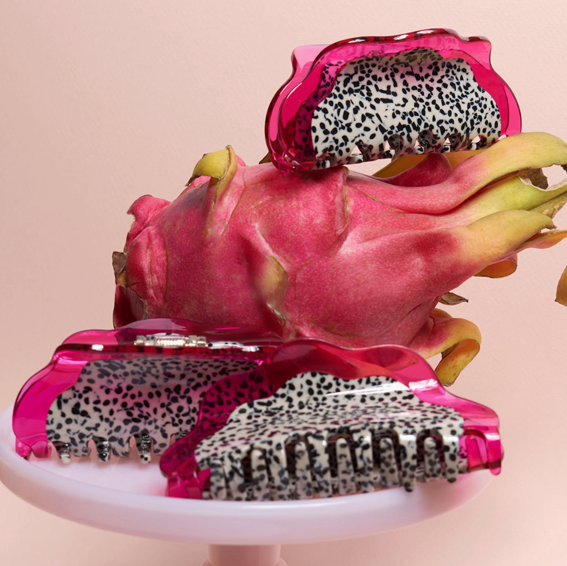 Dragon Fruit Claw
