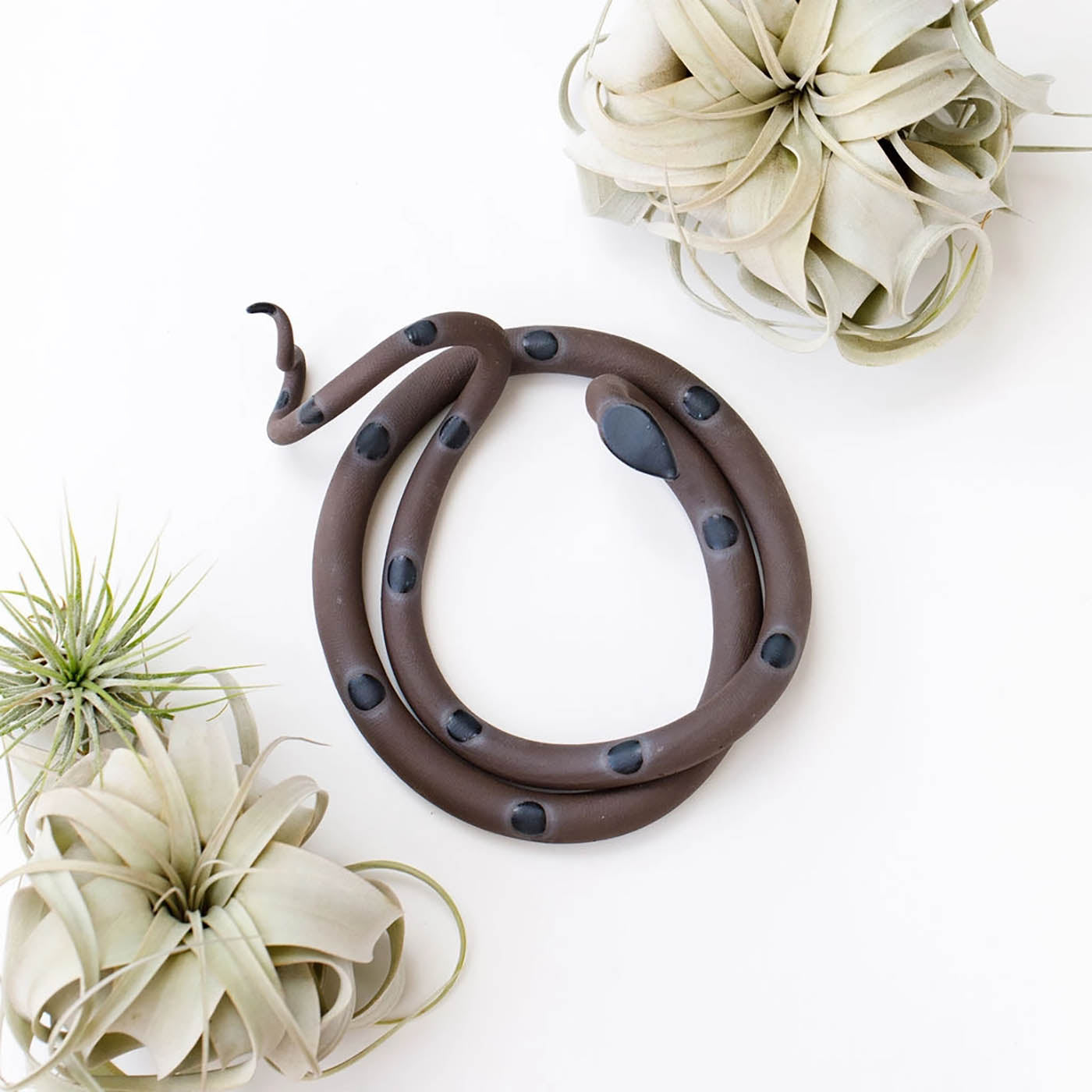 Saul Tabletop Large Ceramic Snake
