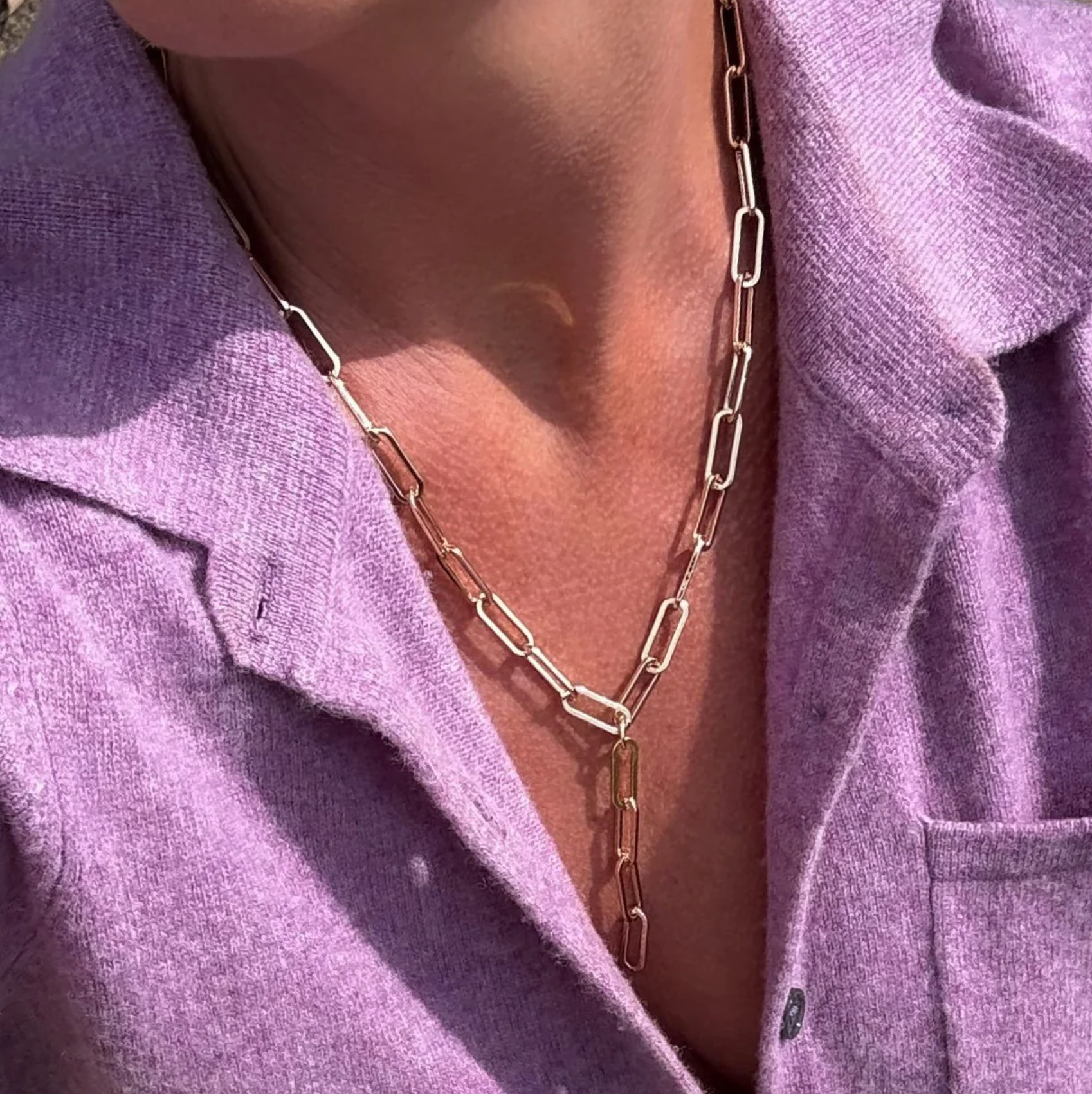 14k gold plated 6.5 mm large elongated lariat necklace. Measures 20" with a 2.5" drop chain.
