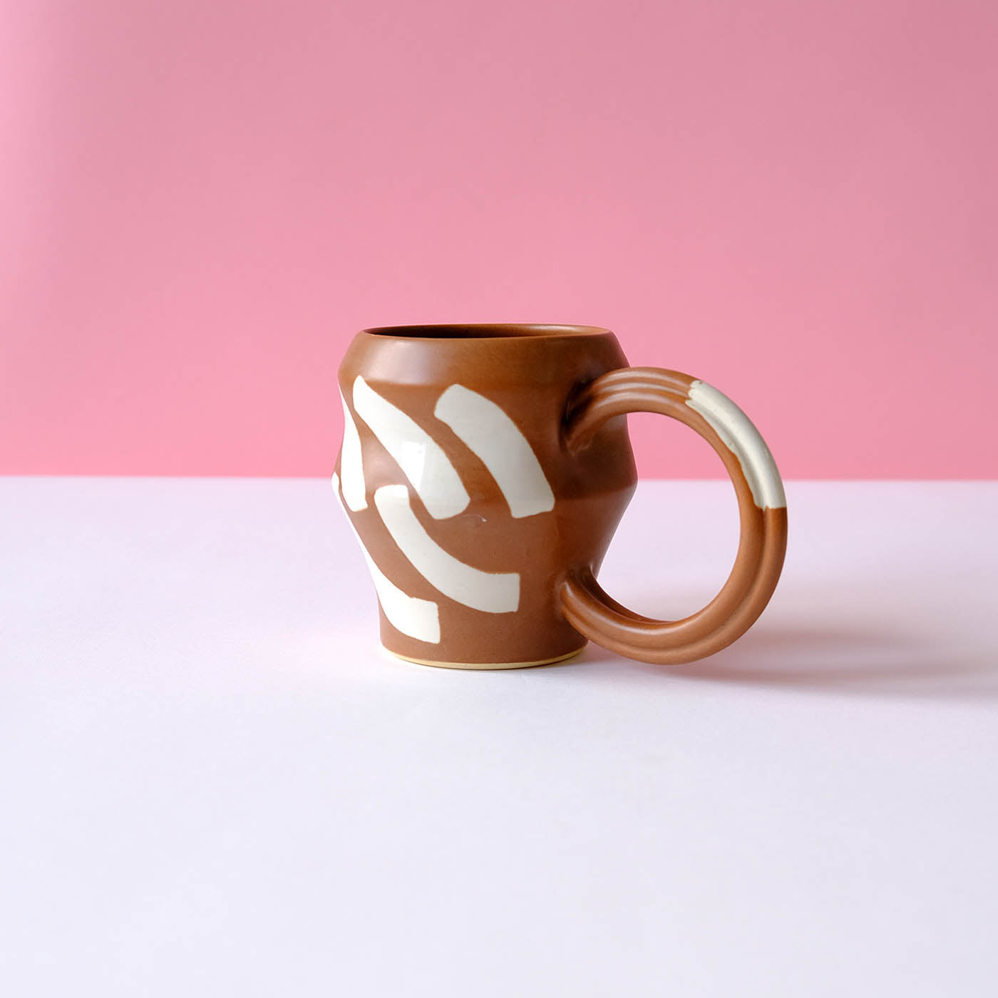 Hazelnut Mug with Eggshell Shapes