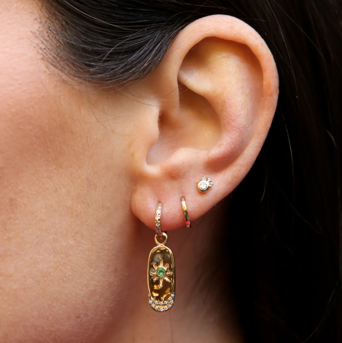 10k gold pendant with diamonds and emeralds - star shape