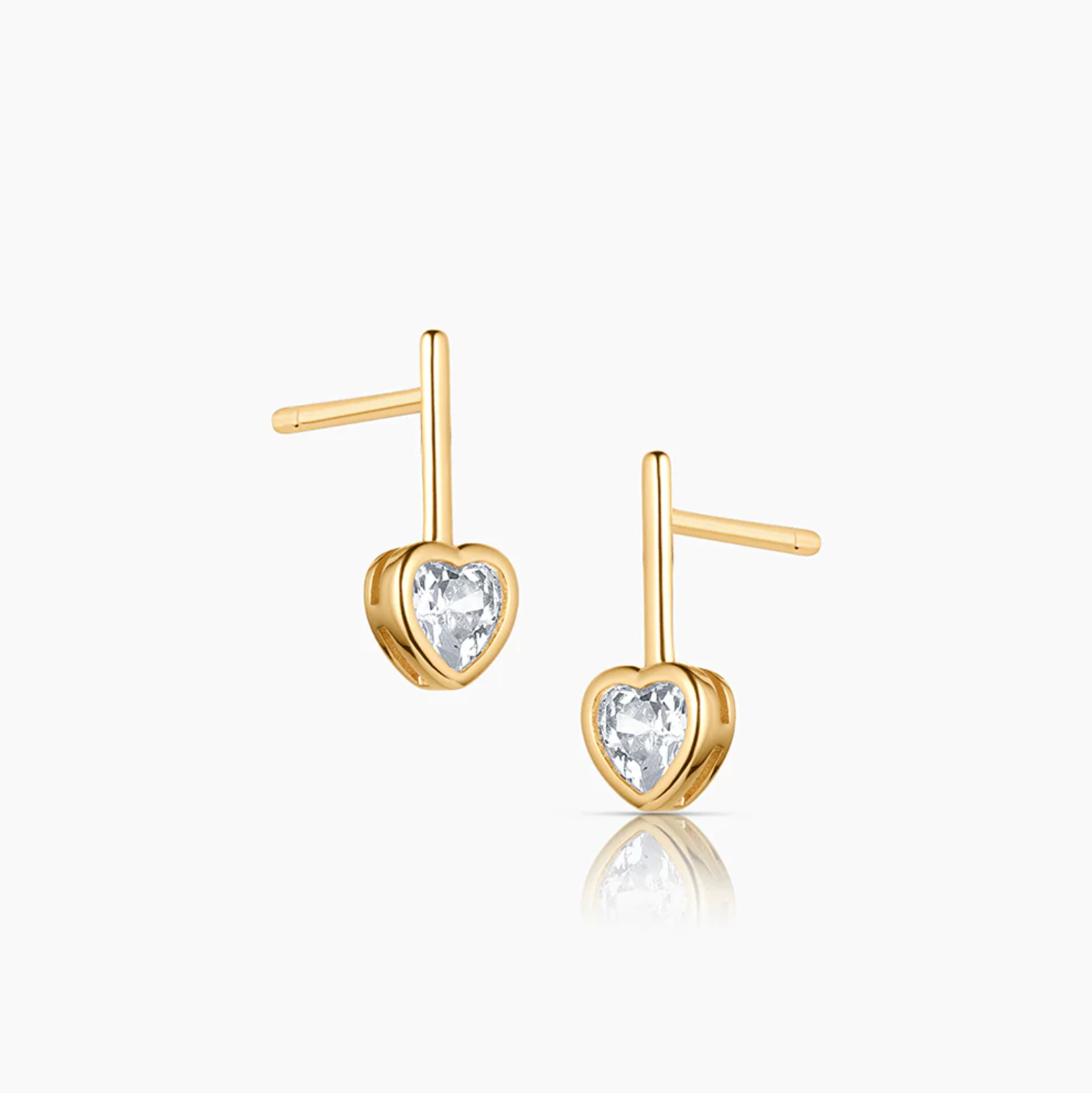 14k gold plated 5 mm clear heart-shaped clear cubic zirconia drop earring with post measuring 13.5 mm x 5 mm x 2.5 mm thick.